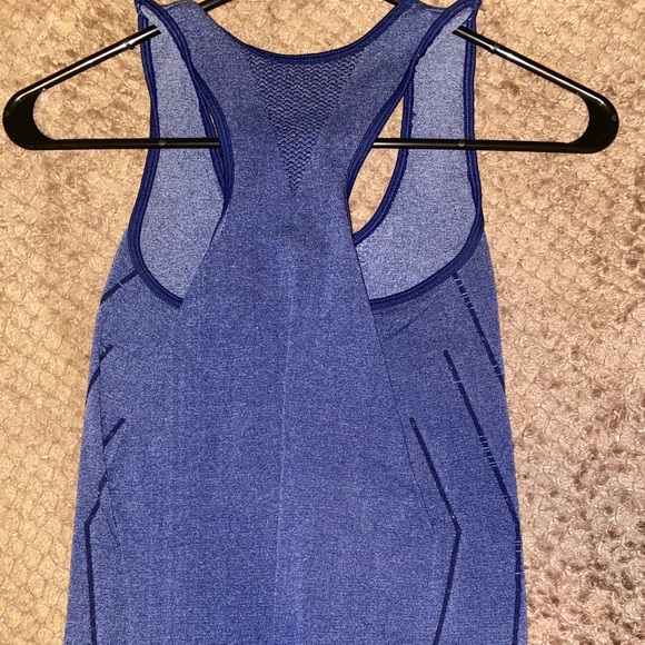 Workout Top - Picture 8 of 8